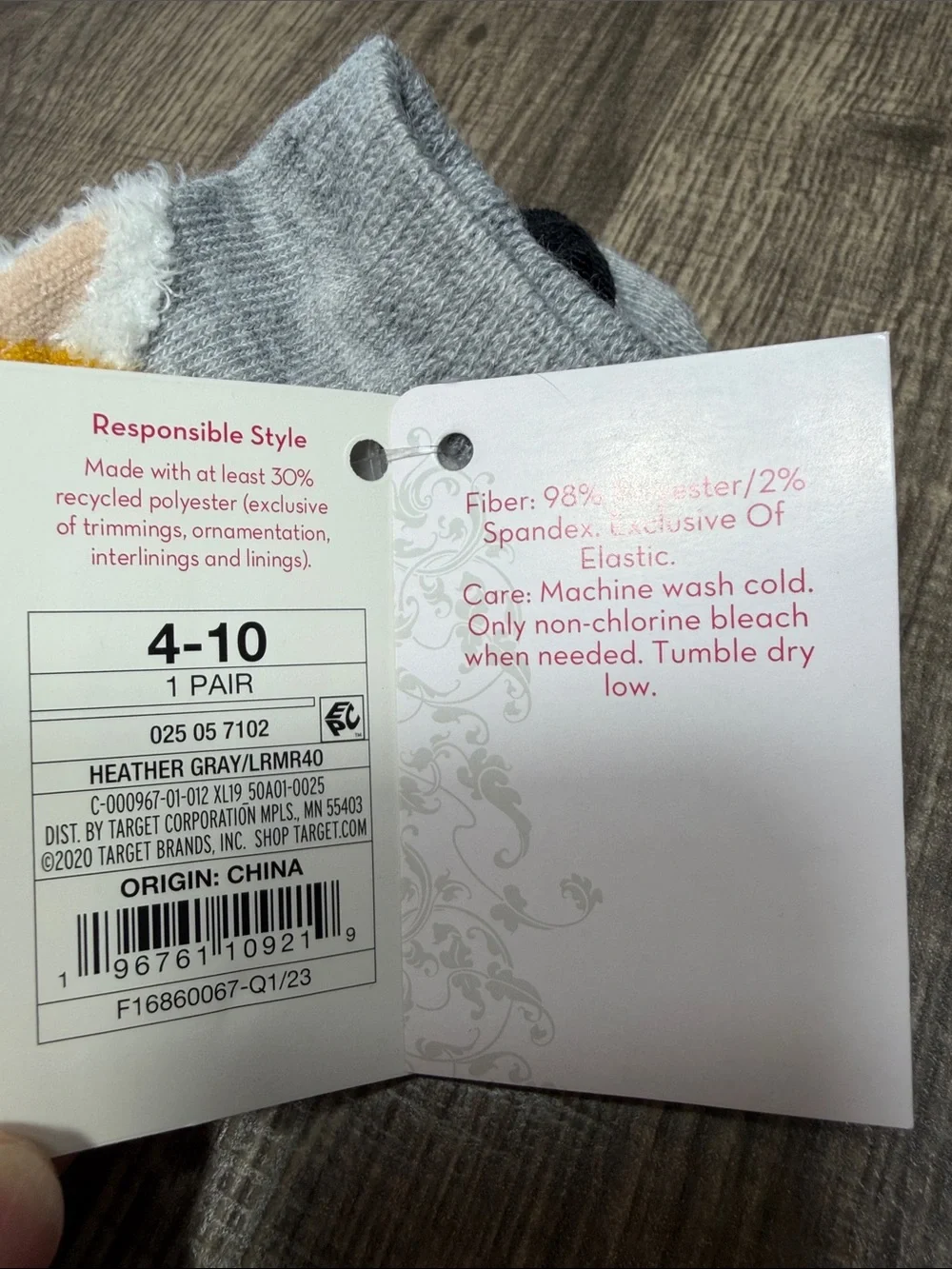 🍍5 for $30🍍 Womens Low-Cut Socks with Yellow Llama Design by Xhilaration